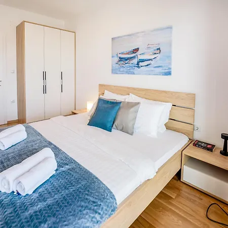 Apartment Private Near & Old Town Fast Wifi